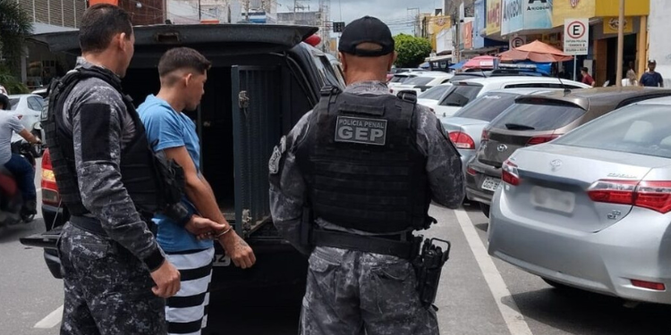 Polícia cumpre mandado de prisão contra condenado por assassinato em Mossoró