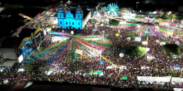 São João de Assú terá Léo Santana e Wesley Safadão; veja programação completa