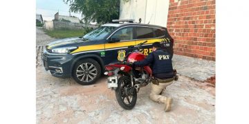 PRF prende três pessoas e recupera três veículos no Rio Grande do Norte