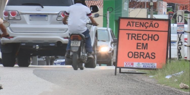 Avenida Presidente Dutra em Mossoró recebe obra de recapeamento