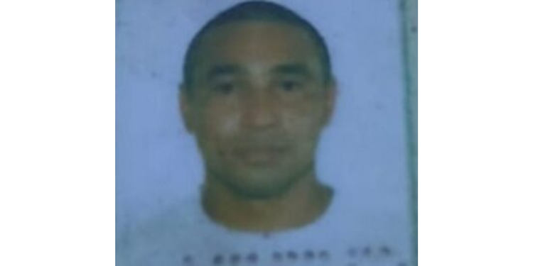 Homem é assassinado a tiros dentro de casa em Areia Branca 
