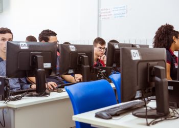 Estudantes da rede estadual podem solicitar isenção da taxa de inscrição do ENEM