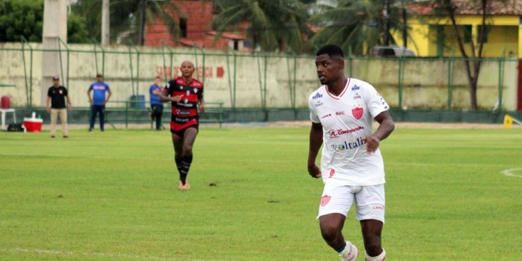 Sampaio marca dois gols e Potiguar vence Atlético/CE de virada na Série D