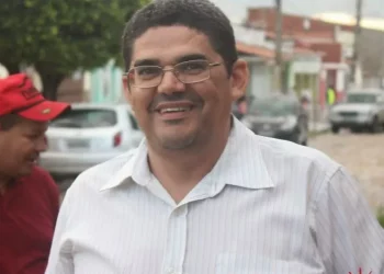 Professor Ronaldo é escolha do PSOL para pré-candidato a Prefeito de Mossoró