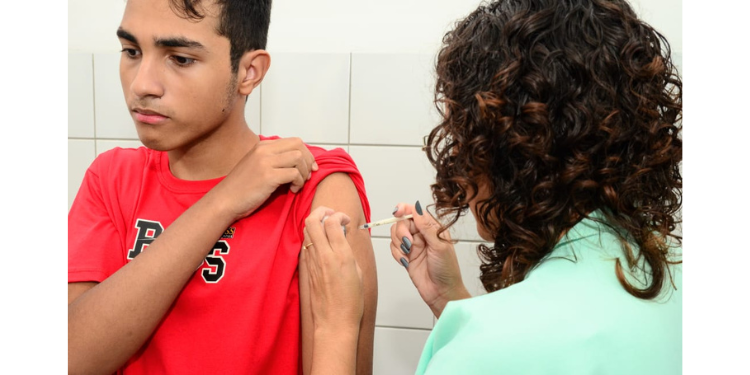 Mossoró aplicou mais de 1.800 doses de vacinas em dia de mobilização