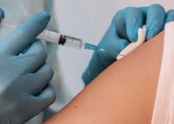 Mossoró recebe mais um lote de imunizantes contra a dengue; veja onde se vacinar