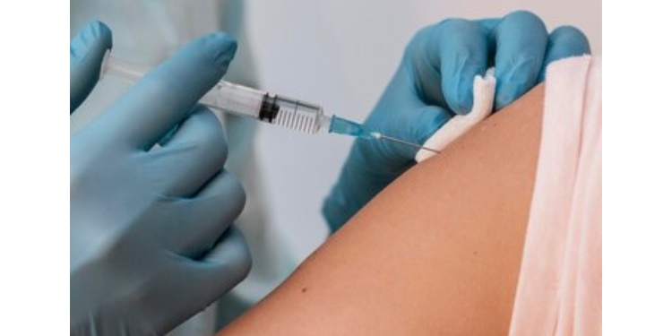 Mossoró recebe mais um lote de imunizantes contra a dengue; veja onde se vacinar