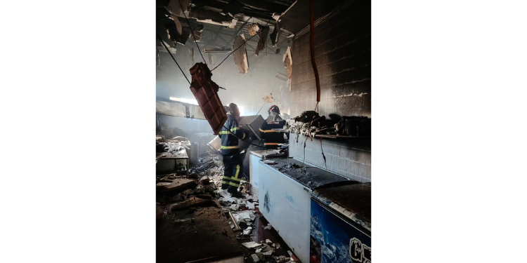 Restaurante em Mossoró tem cozinha destruída após incêndio; veja vídeo