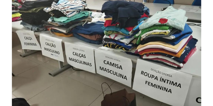 Dois caminhões-baú da Ufersa vão levar doações para vítimas no Rio Grande do Sul