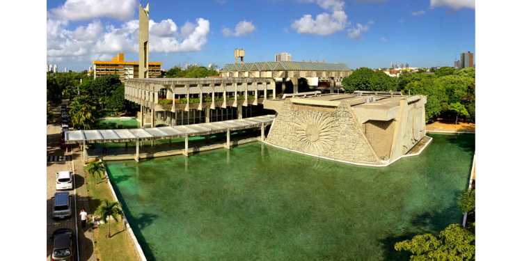Conselho realiza plebiscito para decidir continuidade da greve dos professores da UFRN 