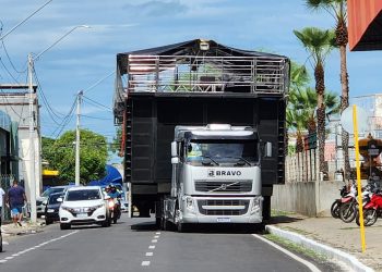 Trios elétricos começam a chegar a Mossoró para o Pingo da Mei Dia