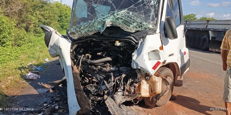 Acidente com crianças a caminho da escola ocorre próximo à Maisa, na BR-304