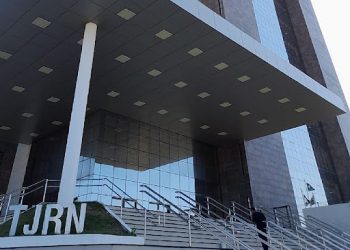 Pleno do TJ/RN aprova PL que extingue cargos de Analista Judiciário e Oficial de Justiça