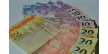 Caixa libera abono do PIS/Pasep para nascidos em julho e agosto