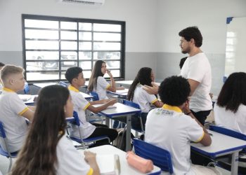Lei da Política de Educação em Tempo Integral na rede estadual é sancionada