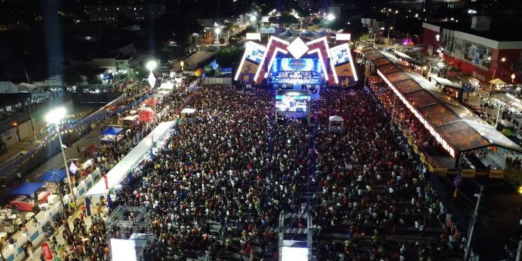 Mossoró Cidade Junina 2024: primeira noite de shows atrai público de todas as idades
