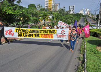 Servidores da UFRN bloqueiam rodovia; Ufersa também contou com atividade de greve