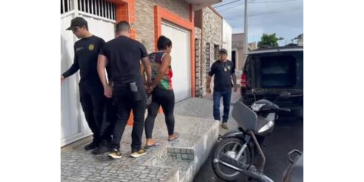 Mulher é presa por posse ilegal de munições e por ameaçar o próprio pai em Areia Branca