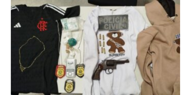 Polícia apreende drogas, arma e munições em residência de suspeito por furto de casa lotérica em Macau