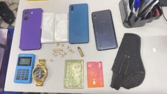 Mulher é presa com drogas em Mossoró