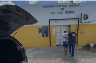 Polícia Civil prende homem suspeito de tentar matar a própria mãe em Pau dos Ferros