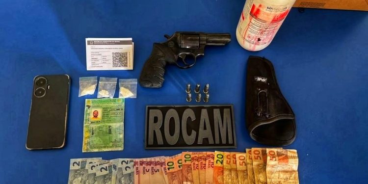 Rocam prende homem com arma e drogas em Tibau