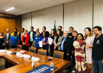 Servidores da UFERSA encerram greve