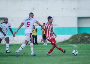 Goleiro marca gol de bicicleta e Potiguar cede empate em despedida da temporada