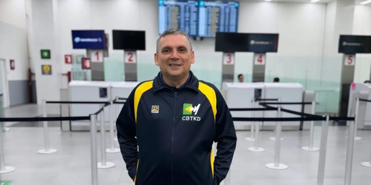 Treinador assuense representa o Brasil no Campeonato Panamericano de Taekwondo no México