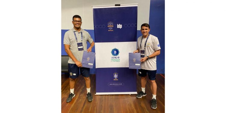 Márcio Mossoró e Pedrosa concluem curso de Licença B da CBF