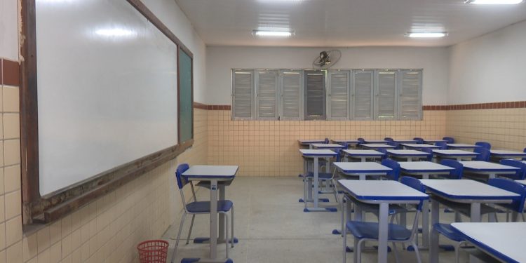 MEC lança Programa Ensino Médio Mais para apoiar escolas noturnas em todo o Brasil