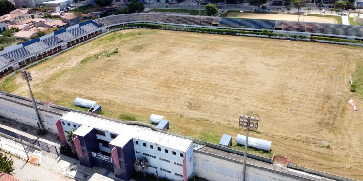 Torcedores de Baraúnas e Potiguar preparam ato em favor do estádio Nogueirão