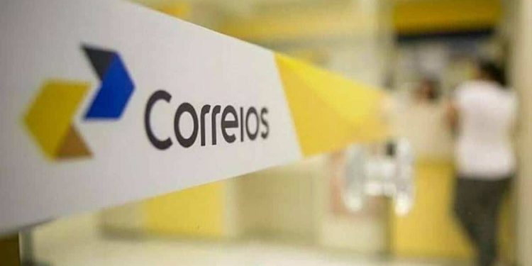 Correios alertam sobre mensagens falsas no celular