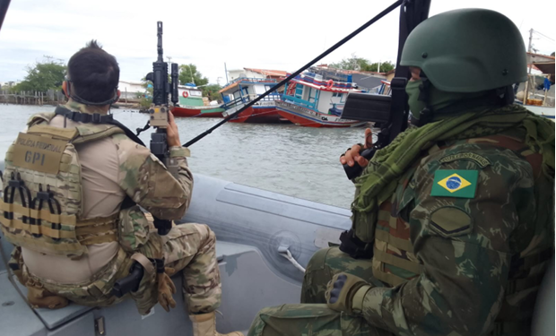 Marinha do Brasil realiza operação no litoral do RN e CE