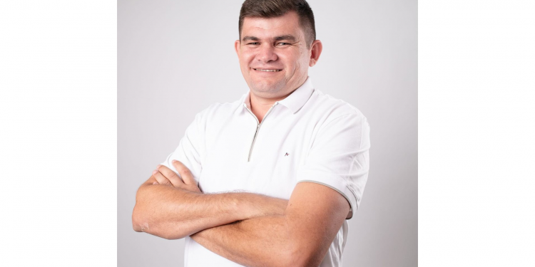 Atentado a tiros em João Dias deixa prefeito e pai mortos