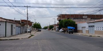 Caern vai interditar trecho da rua Venceslau Braz em Mossoró para serviço na tubulação de esgoto