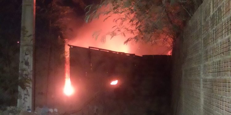 Homem morre carbonizado dentro de casa em Baraúna