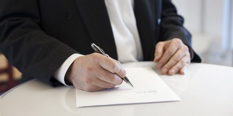 Justiça do RN condena Cosern a indenizar cliente por corte indevido de energia