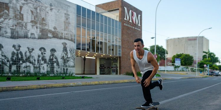 Pedro Xexa se torna o primeiro skatista profissional de Mossoró