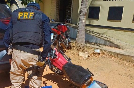 PRF recupera motocicleta roubada em Mossoró