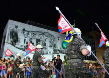 TCM transmite o Cortejo da Liberdade nesta segunda (30); confira a lista de apresentações do desfile