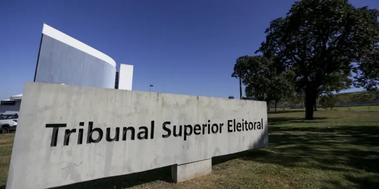 Termina hoje o prazo para candidatos e partidos prestarem contas parciais da campanha eleitoral