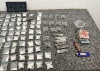 Polícia Militar de Baraúna realiza prisão na “Rua da Vara” por tráfico de drogas
