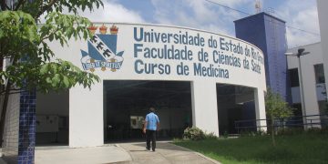 Ambulatório da Uern oferece exame de eletrocardiograma gratuito à população