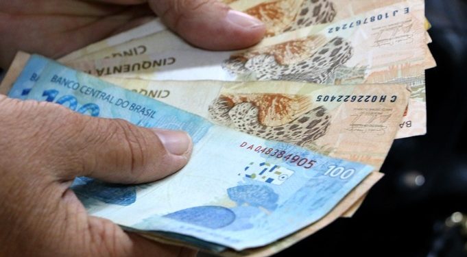 Governo inicia pagamento da folha de outubro aos servidores estaduais nesta sexta (25)