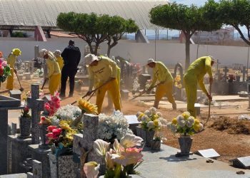 Presos revitalizam cemitérios de Pau dos Ferros para o Dia de Finados