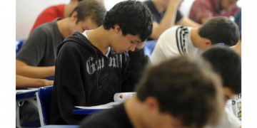 RN atinge 100% de estudantes da rede pública concluintes do ensino médio no Enem 2024