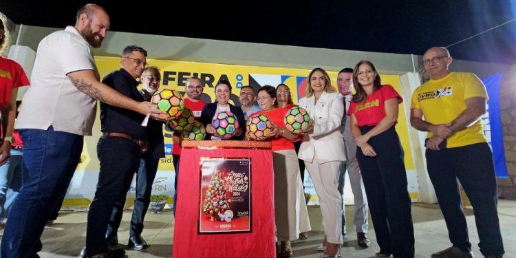 Uern lança 26ª edição da Campanha Meu Melhor Natal durante a Feira do Livro de Mossoró
