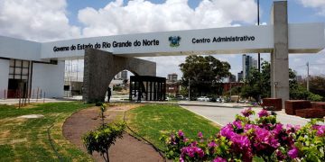 Governo transfere ponto facultativo do Dia do Servidor Público para 1º de novembro