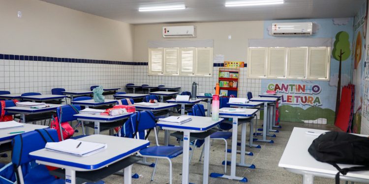 Jornada de trabalho dos professores de Mossoró será ajustada à hora-relógio a partir de 2025